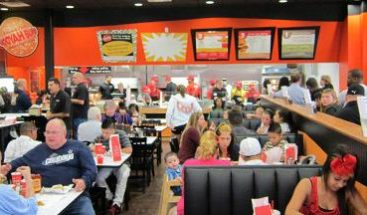 Mansfield TX MOOYAH burgers restaurant interior