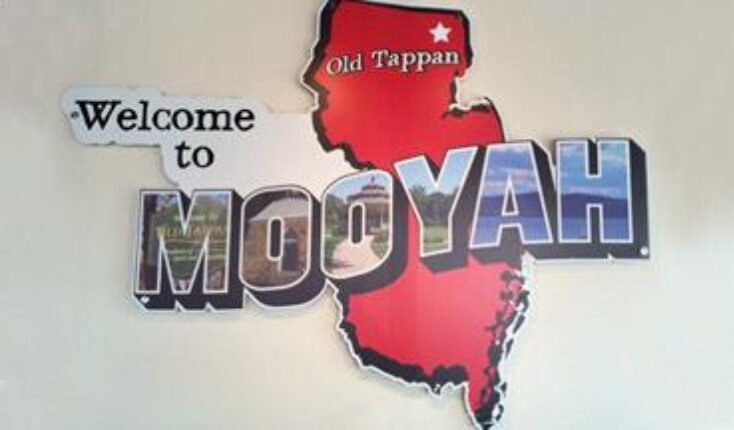Old Tappan New Jersey MOOYAH Burgers Fries and Shakes - restaurant interior image