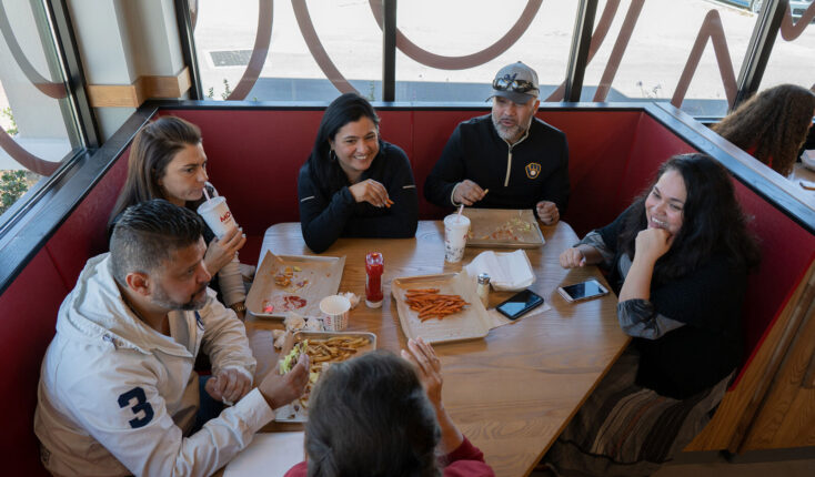 Mooyah Orlando So Do Gather Around